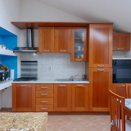 Amu Apartment プーラ エクステリア 写真