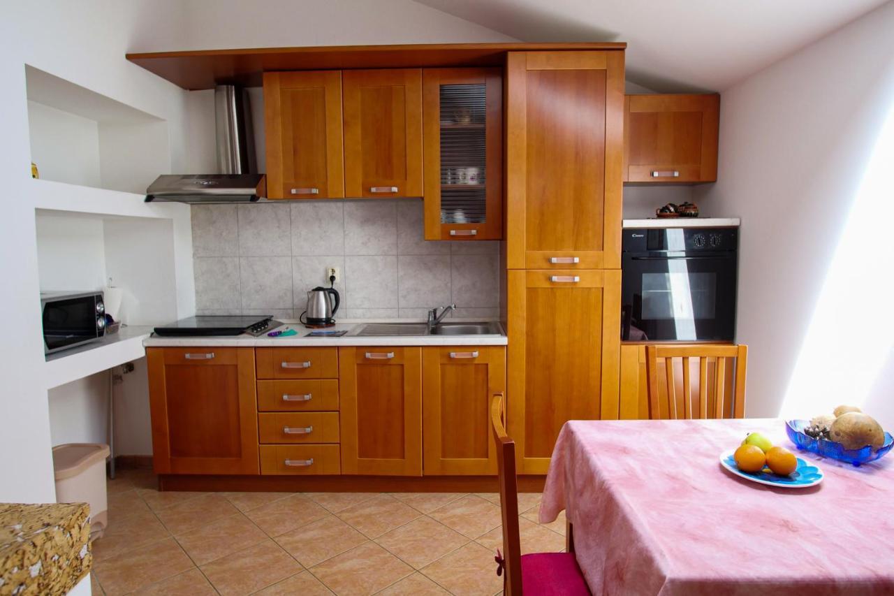 Amu Apartment プーラ エクステリア 写真